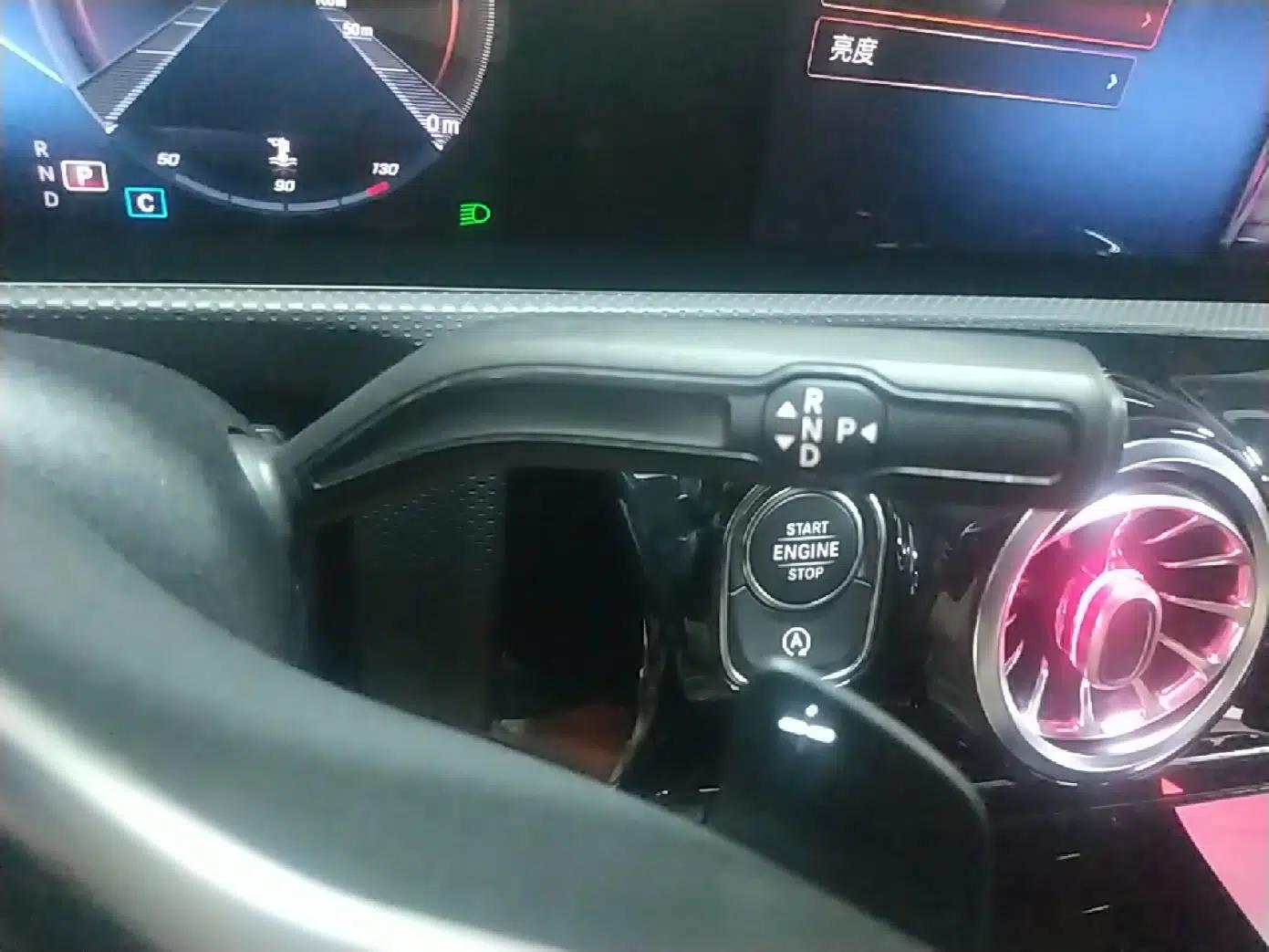Mercedes-Benz A-Class 2021 A 200 L Sport Sedan Dynamic Model — миниатюра 16
