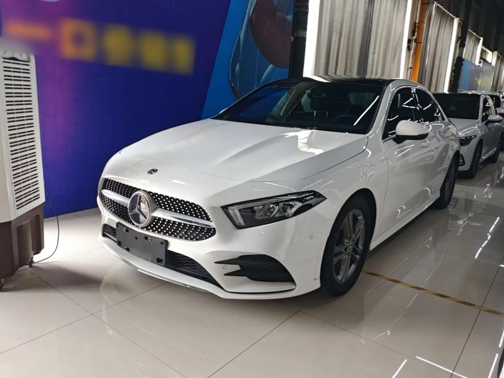 Mercedes-Benz A-Class 2020 Second Facelift A 180 L Sport Sedan — миниатюра 1