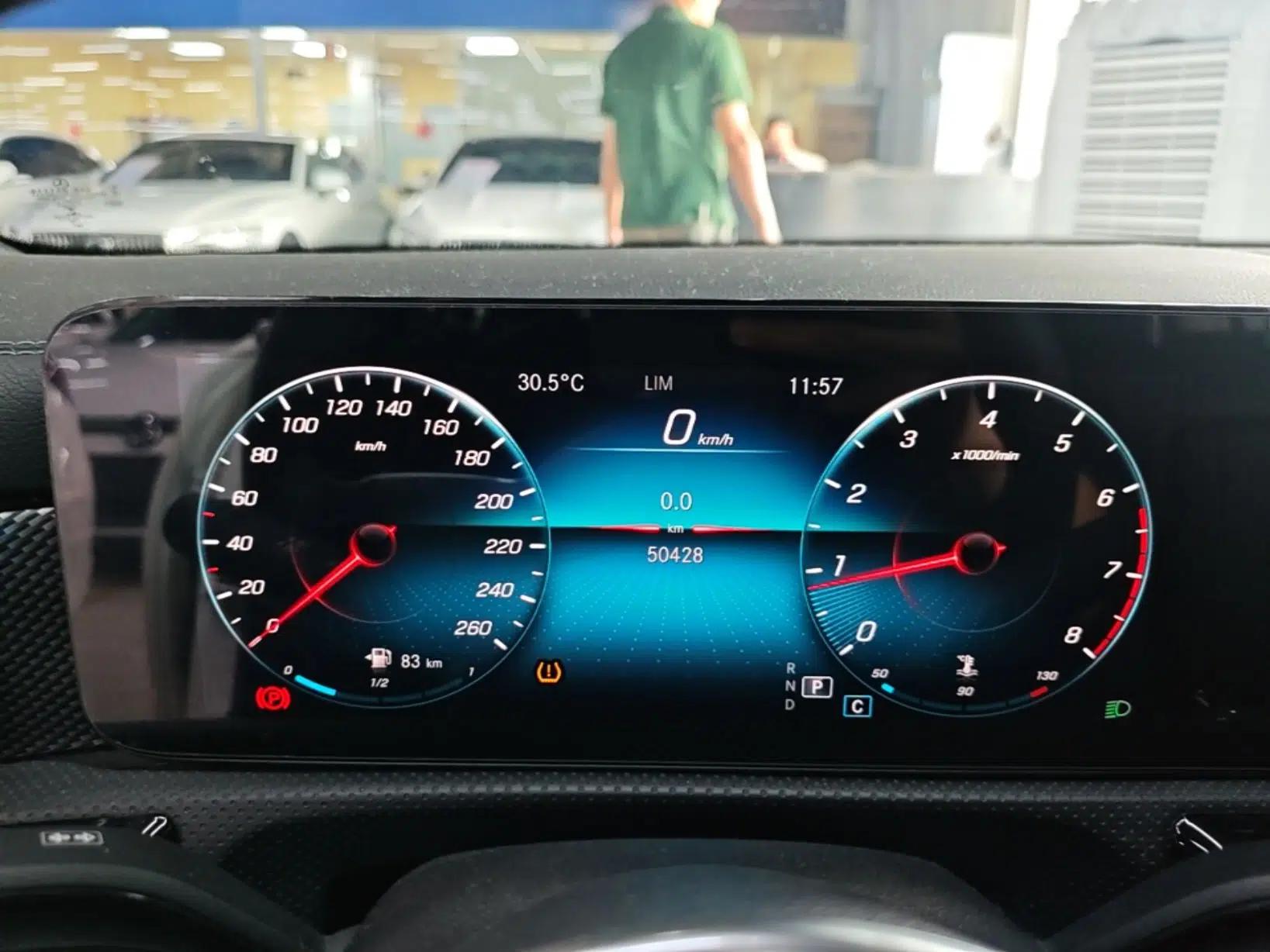 Mercedes-Benz A-Class 2020 Second Facelift A 180 L Sport Sedan — миниатюра 19