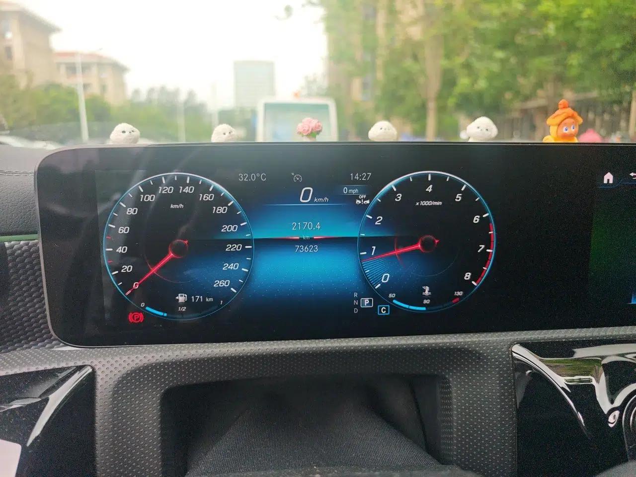 Mercedes-Benz A-Class 2022 Revised Version A 200 L Sport Sedan Fashionable Style — миниатюра 11