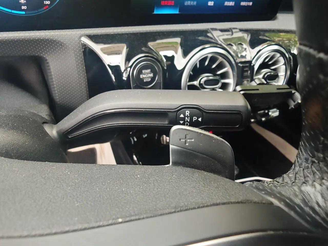 Mercedes-Benz A-Class 2022 Revised Version A 200 L Sport Sedan Fashionable Style — миниатюра 14
