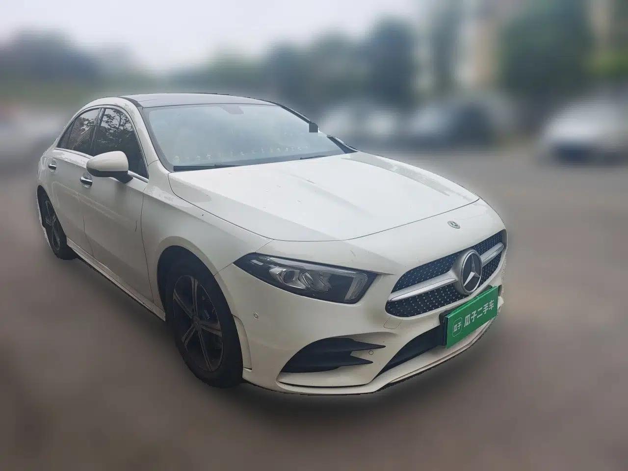 Mercedes-Benz A-Class 2022 Revised Version A 200 L Sport Sedan Fashionable Style — миниатюра 3