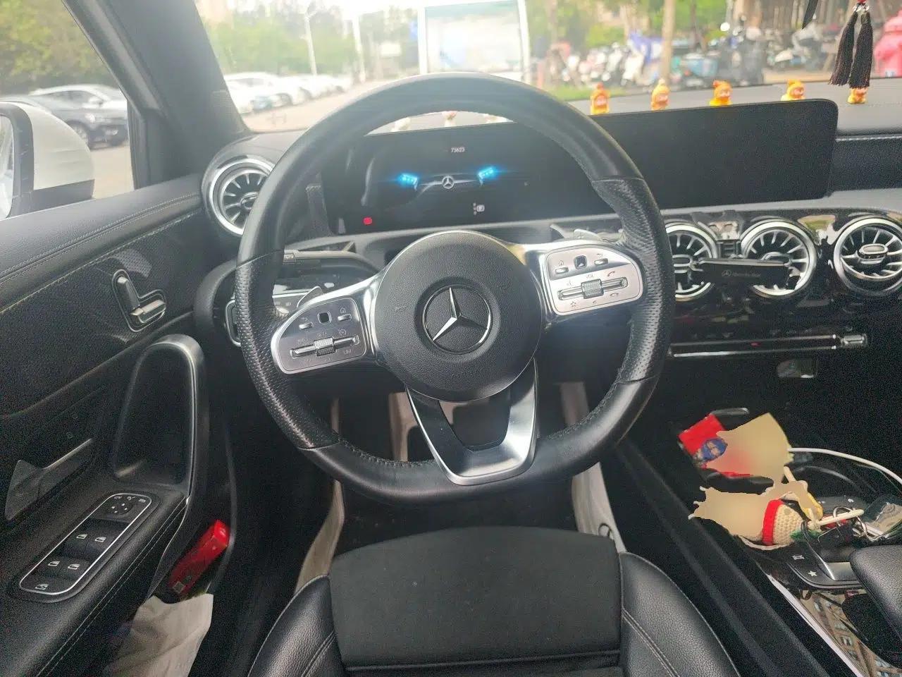 Mercedes-Benz A-Class 2022 Revised Version A 200 L Sport Sedan Fashionable Style — миниатюра 10