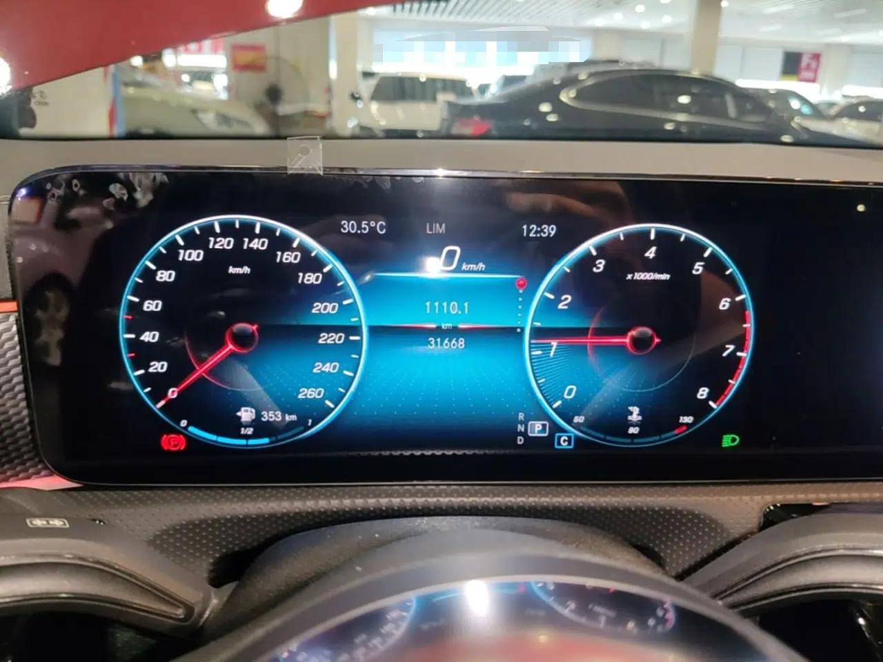 Mercedes-Benz A-Class 2021 A 200 L Sport Sedan Fashion Model — миниатюра 14