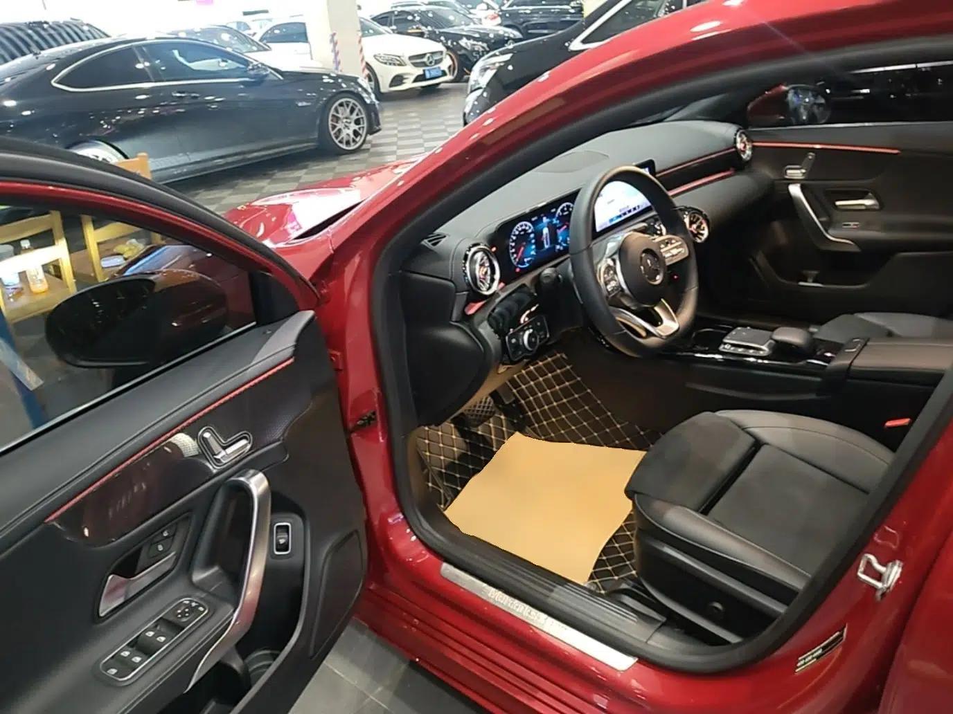 Mercedes-Benz A-Class 2021 A 200 L Sport Sedan Fashion Model — миниатюра 18