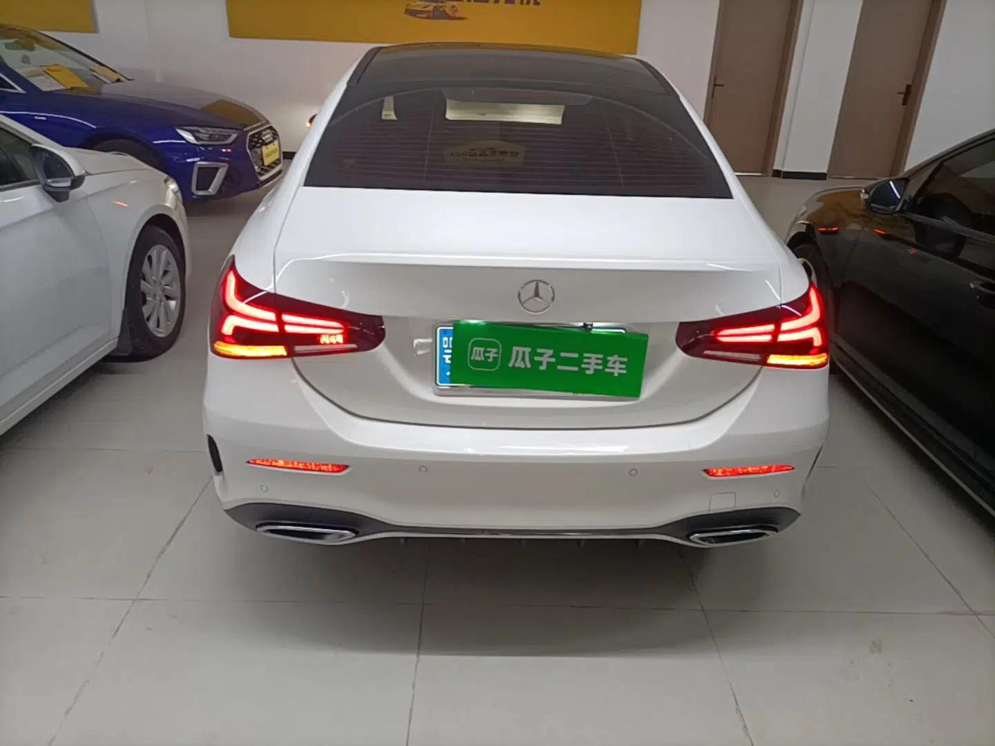 Mercedes-Benz A-Class 2022 Revised Version A 200 L Sport Sedan Fashionable Style — миниатюра 5