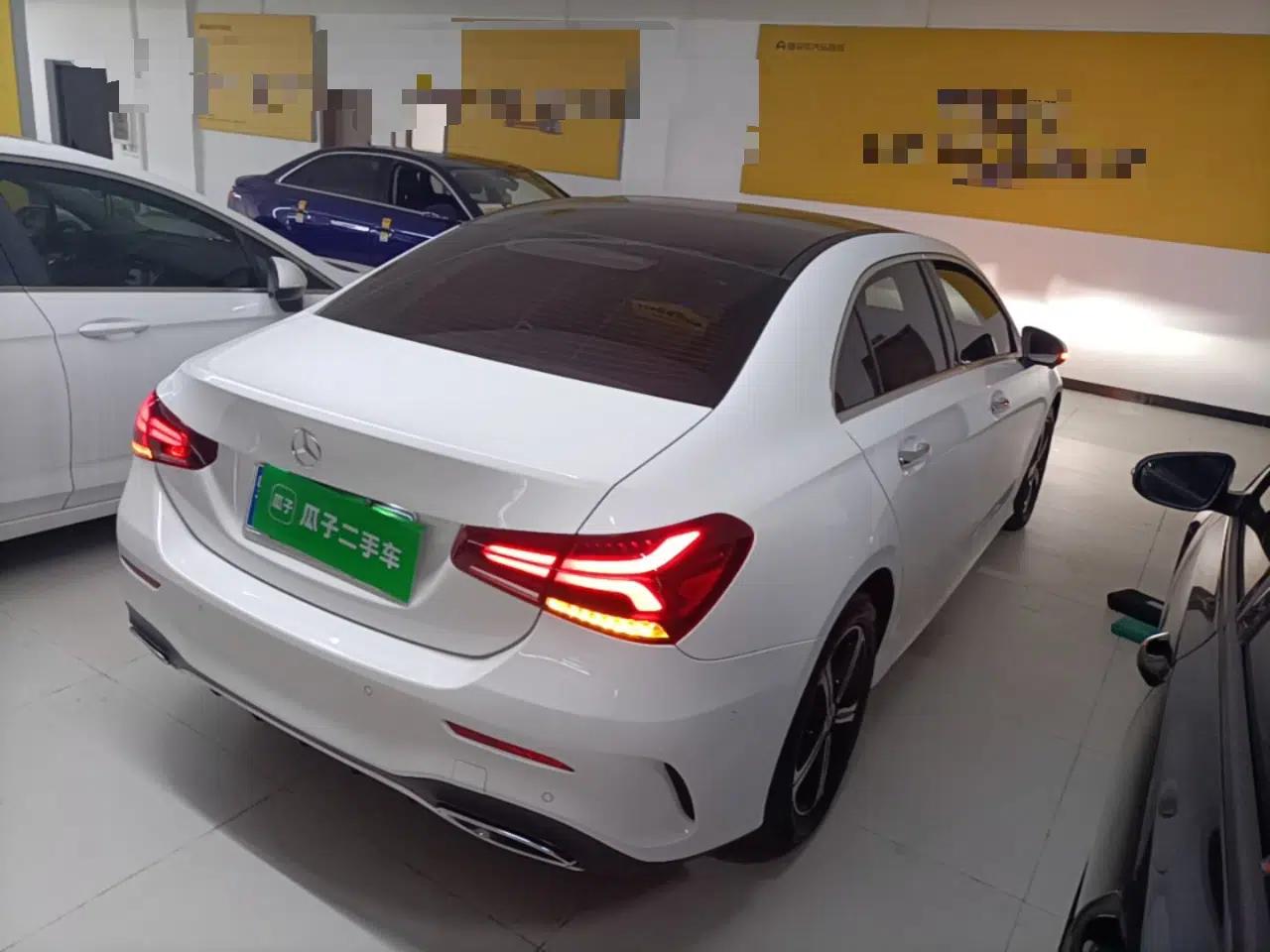 Mercedes-Benz A-Class 2022 Revised Version A 200 L Sport Sedan Fashionable Style — миниатюра 6