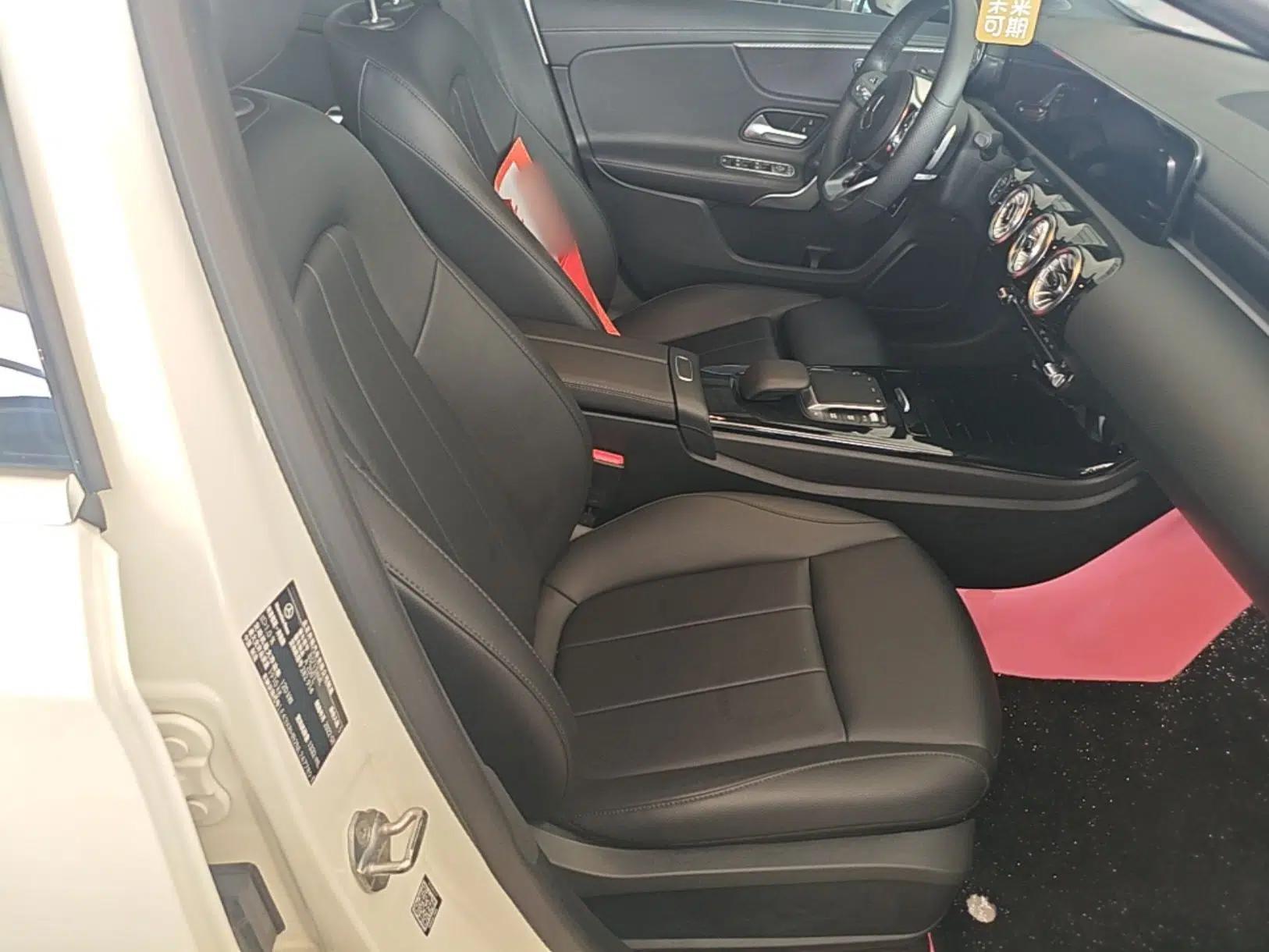 Mercedes-Benz A-Class 2022 Restyled A 200 L Sport Sedan Dynamic Version — миниатюра 19