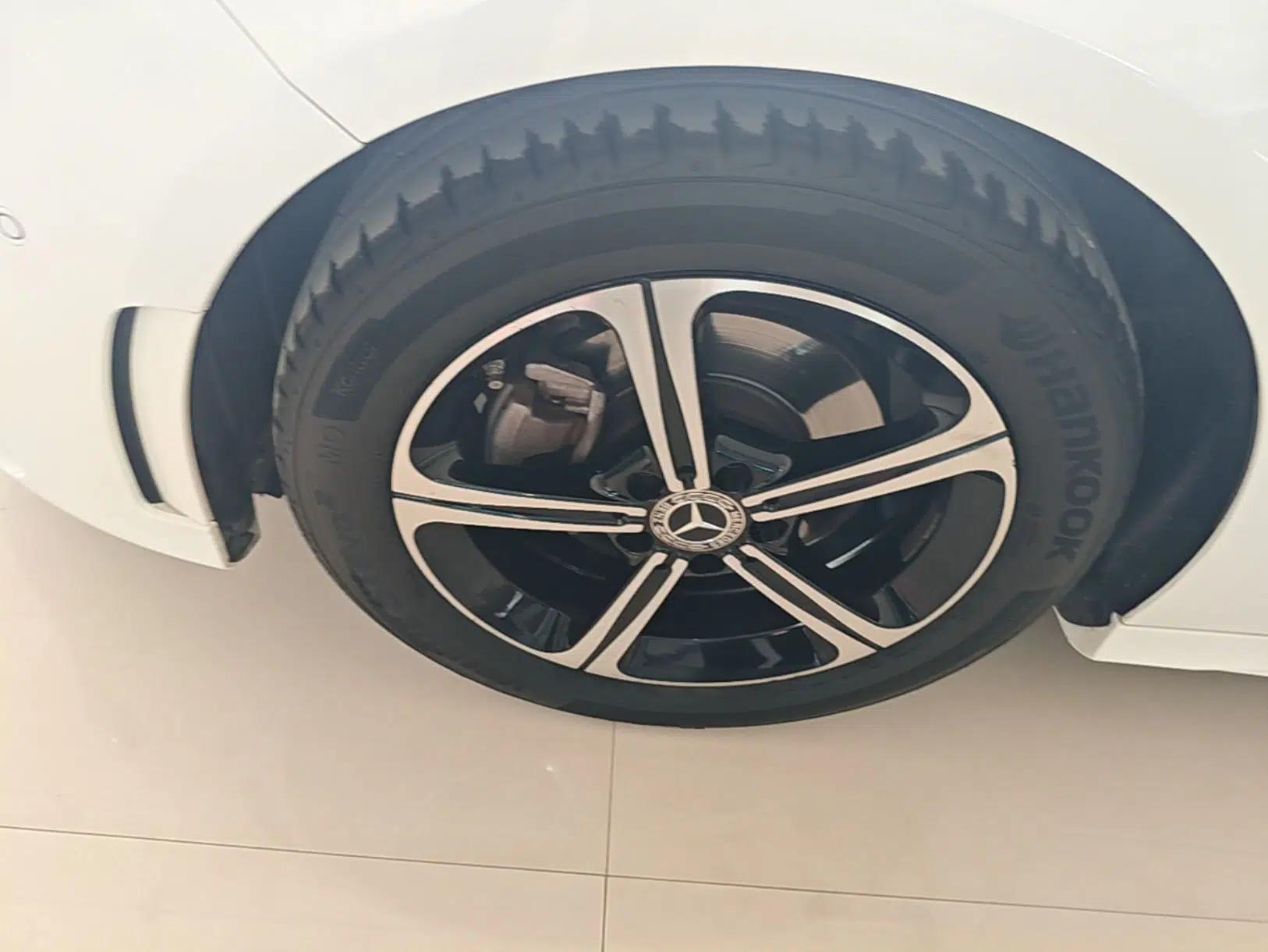 Mercedes-Benz A-Class 2022 Restyled A 200 L Sport Sedan Dynamic Version — миниатюра 10