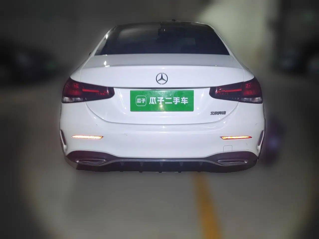 Mercedes-Benz A-Class 2022 Restyled A 180 L Sport Sedan — миниатюра 5
