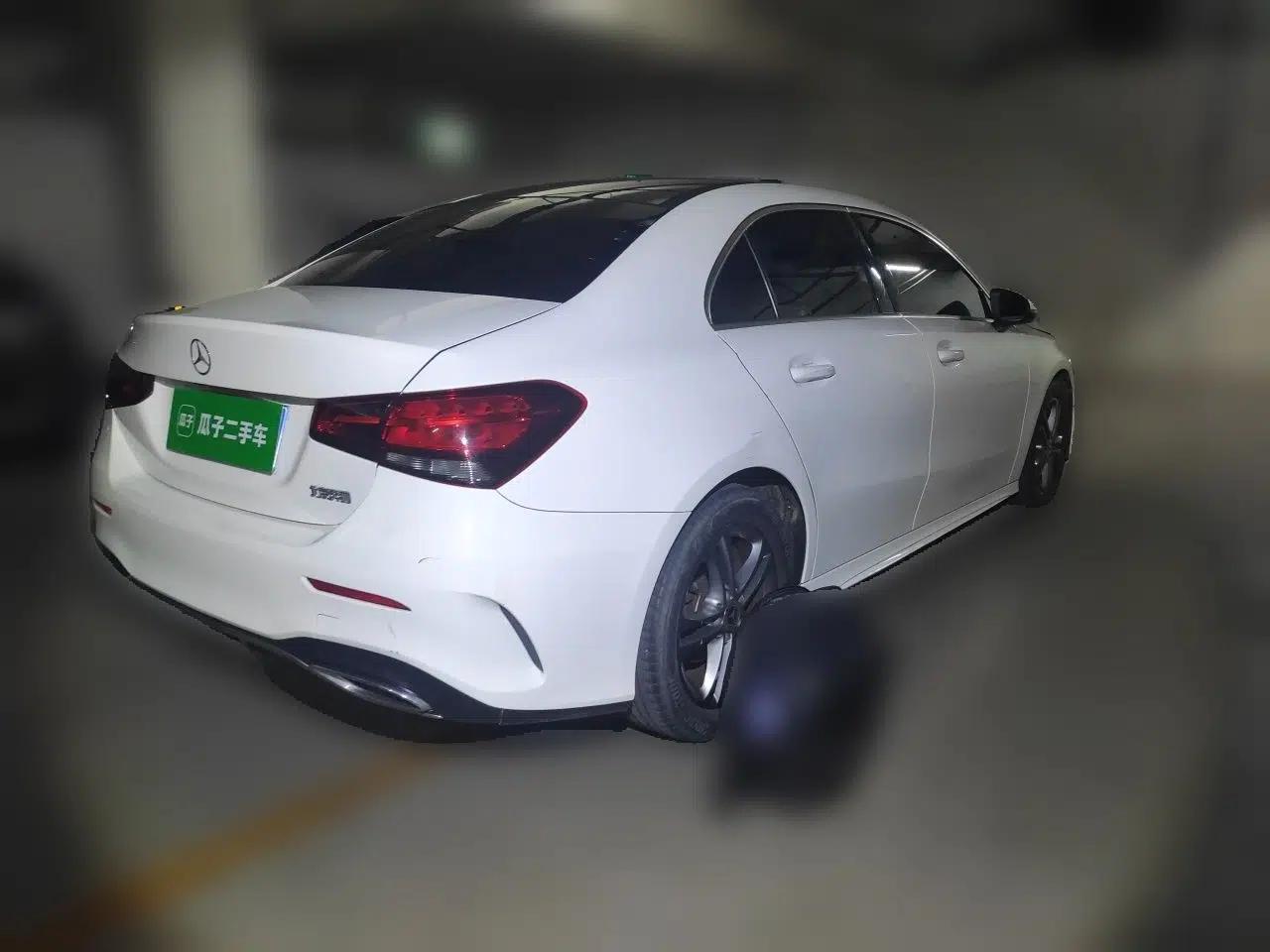 Mercedes-Benz A-Class 2022 Restyled A 180 L Sport Sedan — миниатюра 6