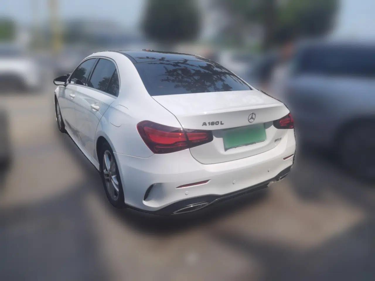 Mercedes-Benz A-Class 2023 A 180 L — миниатюра 4