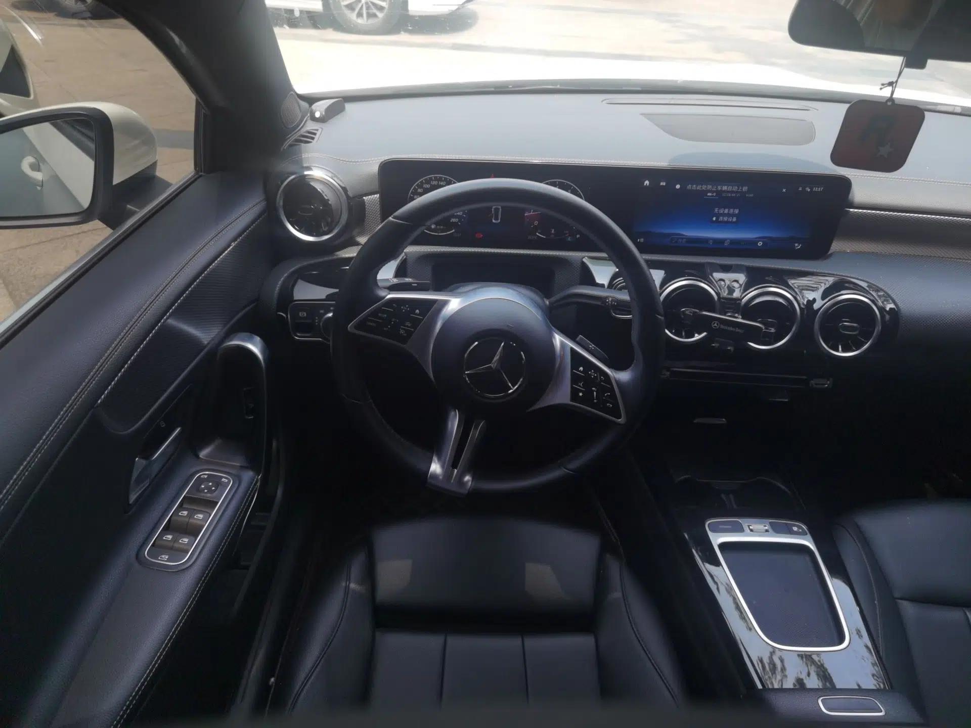 Mercedes-Benz A-Class 2023 A 180 L — миниатюра 10