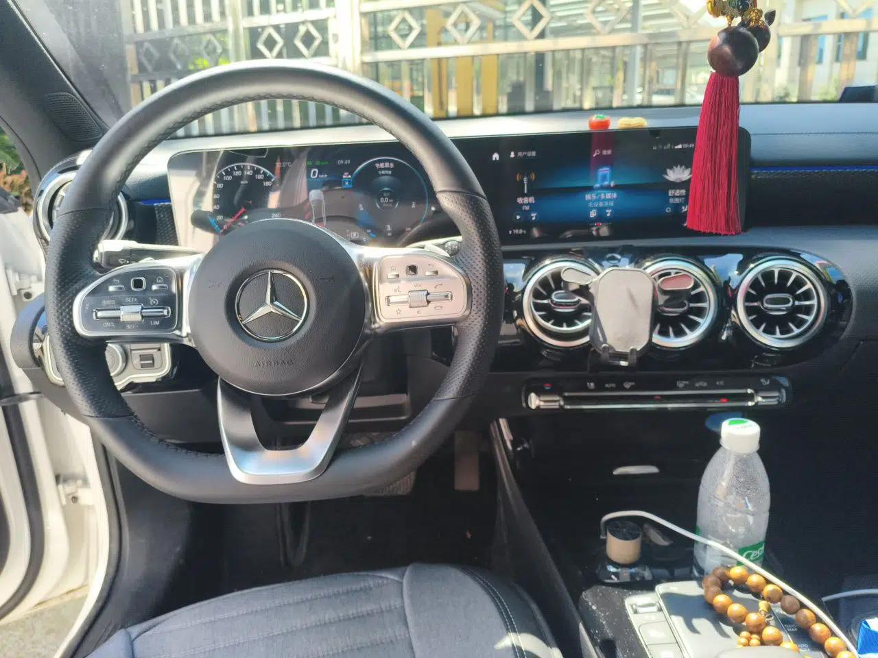 Mercedes-Benz A-Class 2022 Restyled A 200 L Sport Sedan Dynamic Version — миниатюра 9