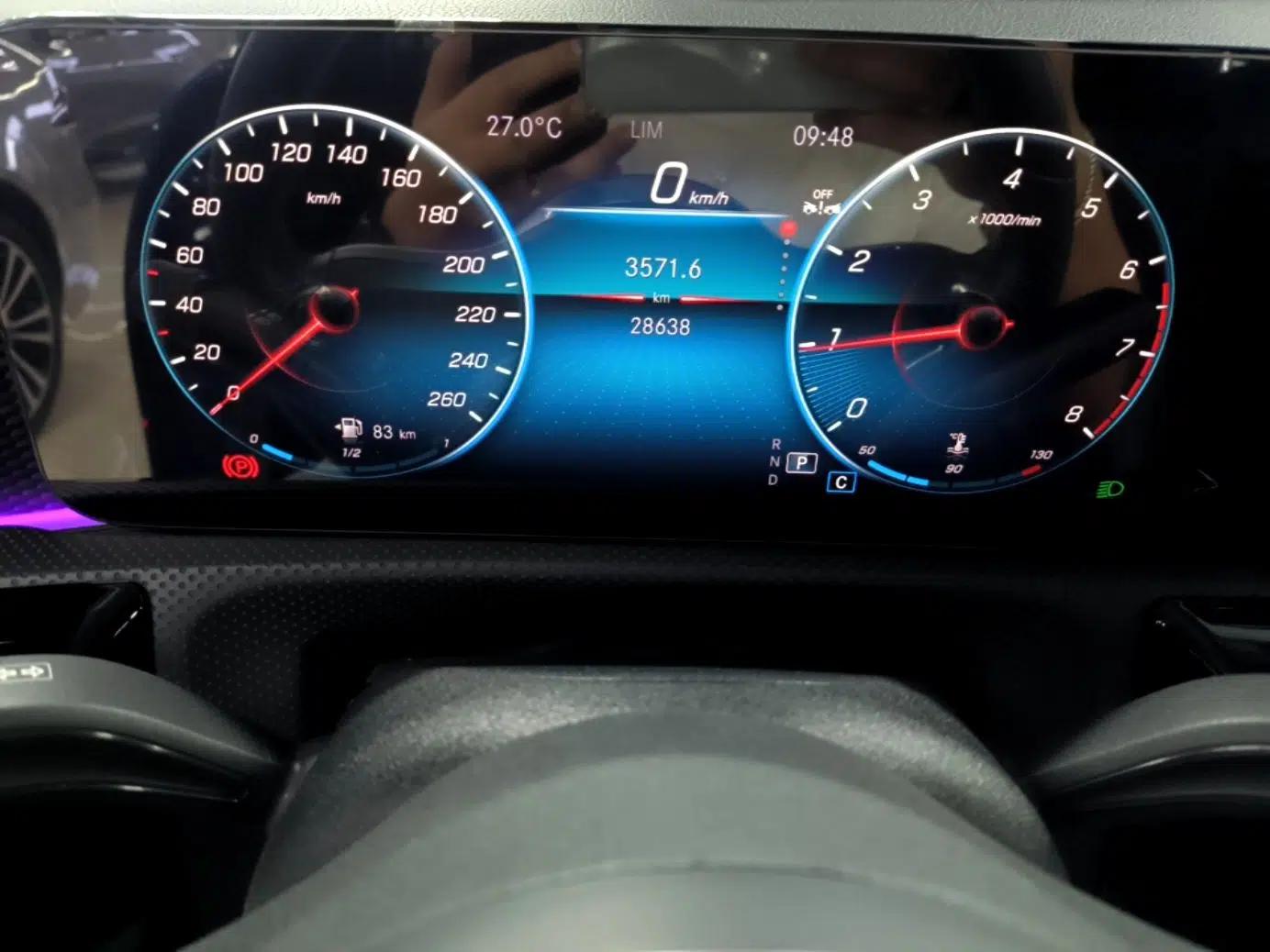 Mercedes-Benz A-Class 2022 Revised Version A 200 L Sport Sedan Fashionable Style — миниатюра 14