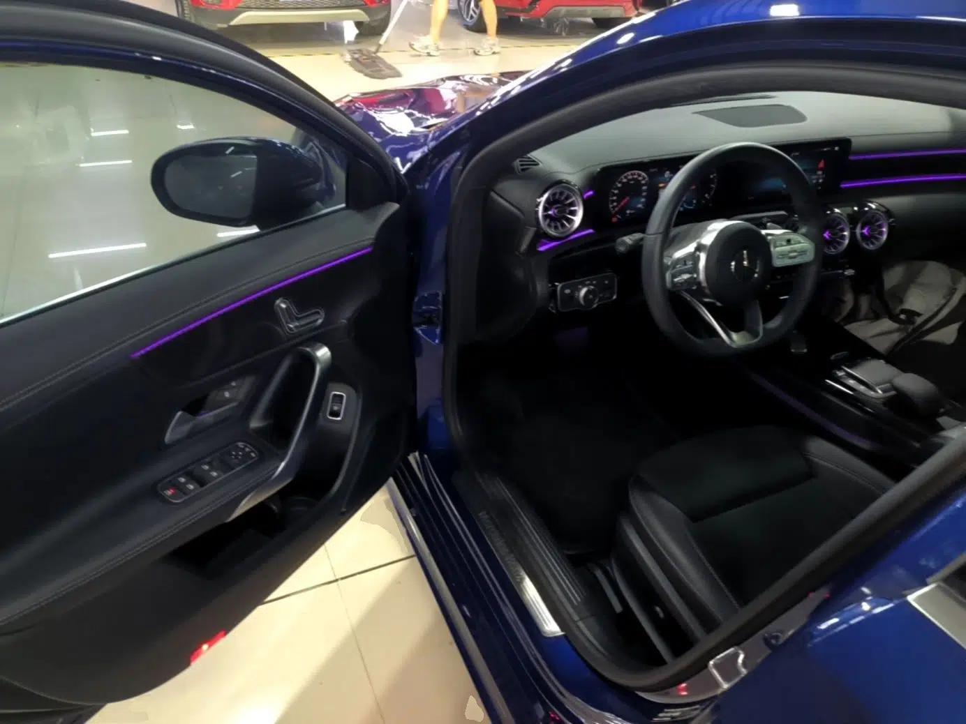Mercedes-Benz A-Class 2022 Revised Version A 200 L Sport Sedan Fashionable Style — миниатюра 18