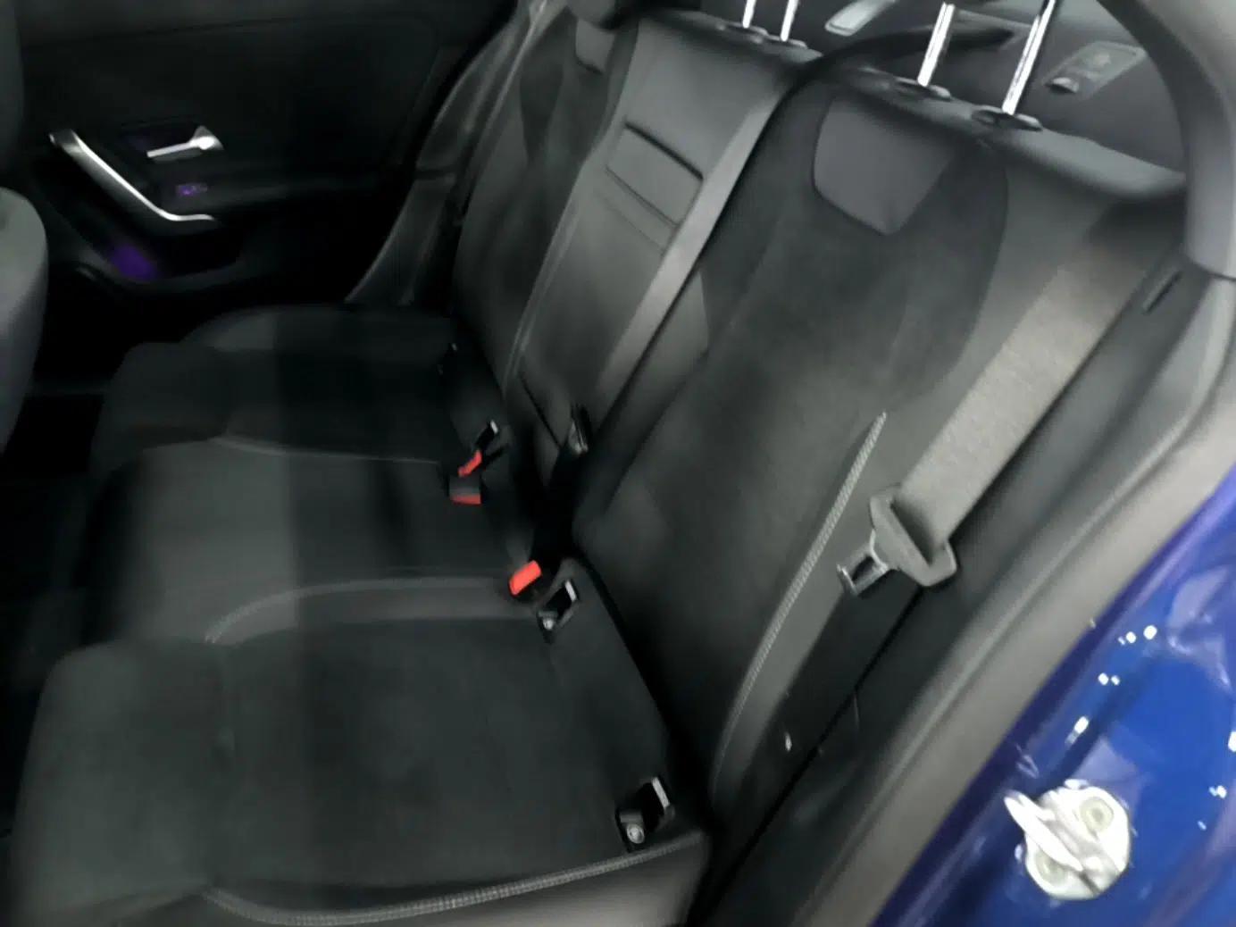 Mercedes-Benz A-Class 2022 Revised Version A 200 L Sport Sedan Fashionable Style — миниатюра 20
