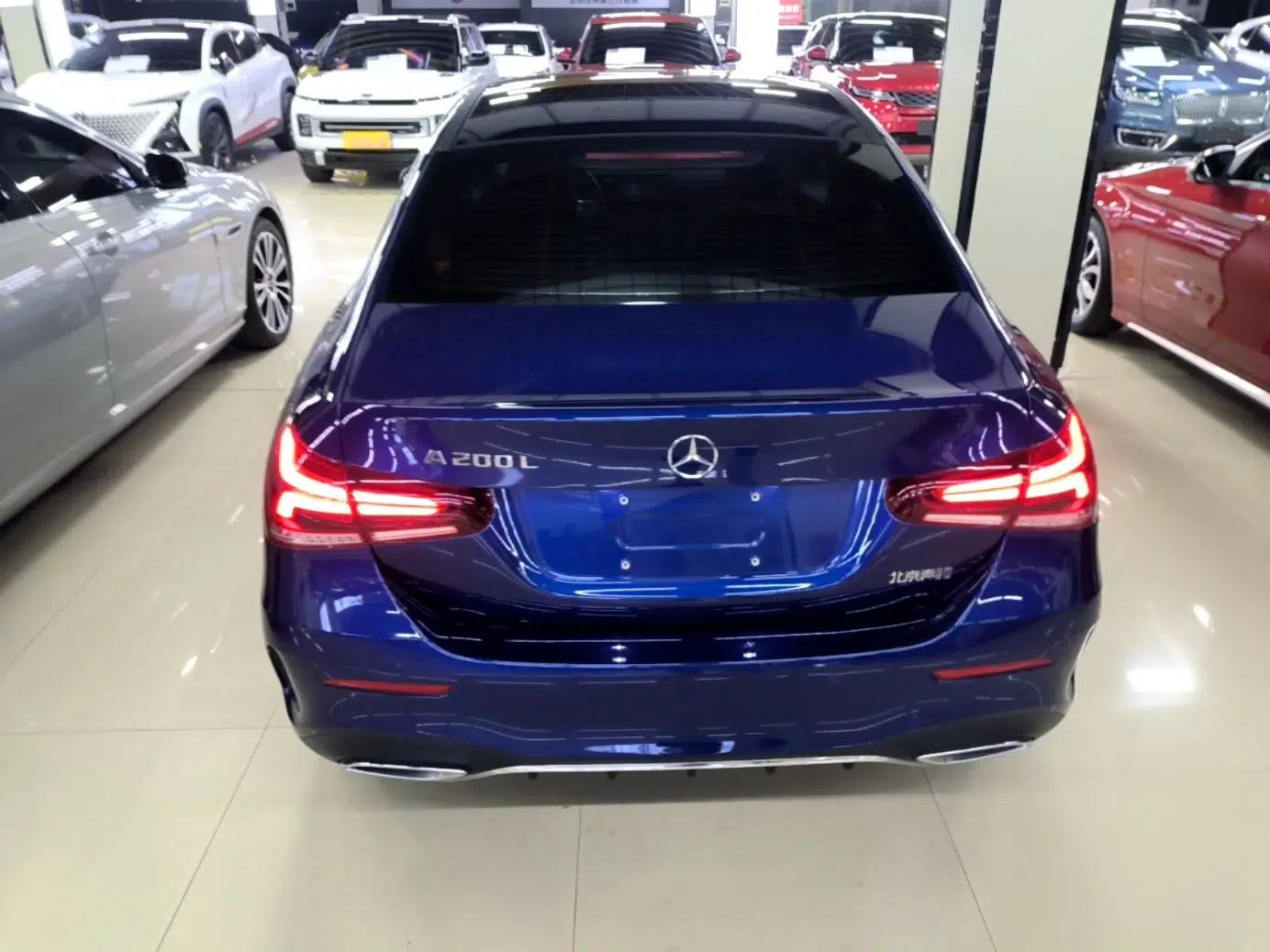 Mercedes-Benz A-Class 2022 Revised Version A 200 L Sport Sedan Fashionable Style — миниатюра 5