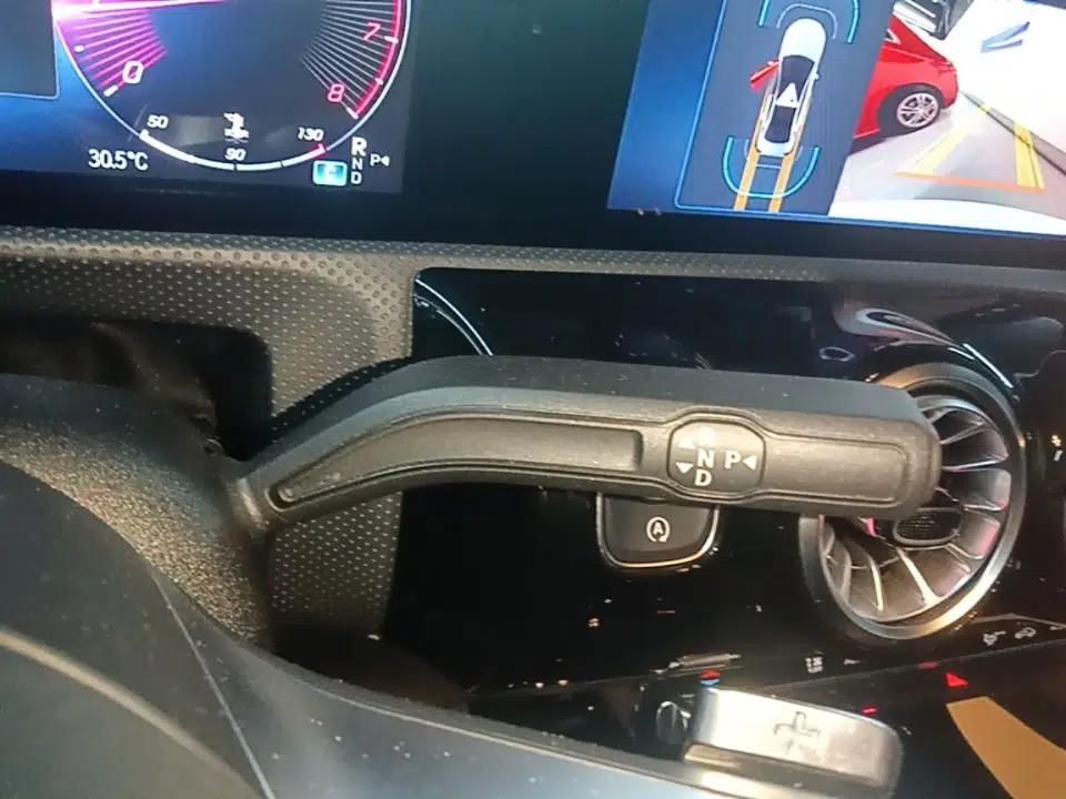 Mercedes-Benz A-Class 2023 A 200 L Fashion Model — миниатюра 16