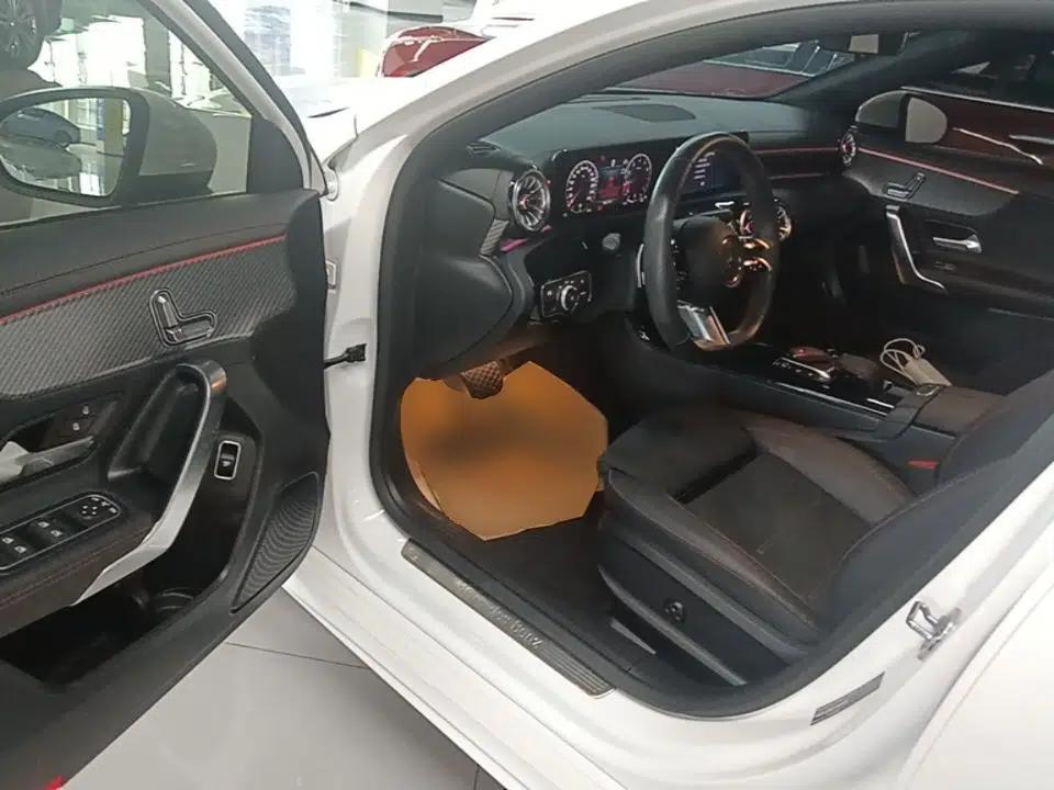 Mercedes-Benz A-Class 2023 A 200 L Fashion Model — миниатюра 18