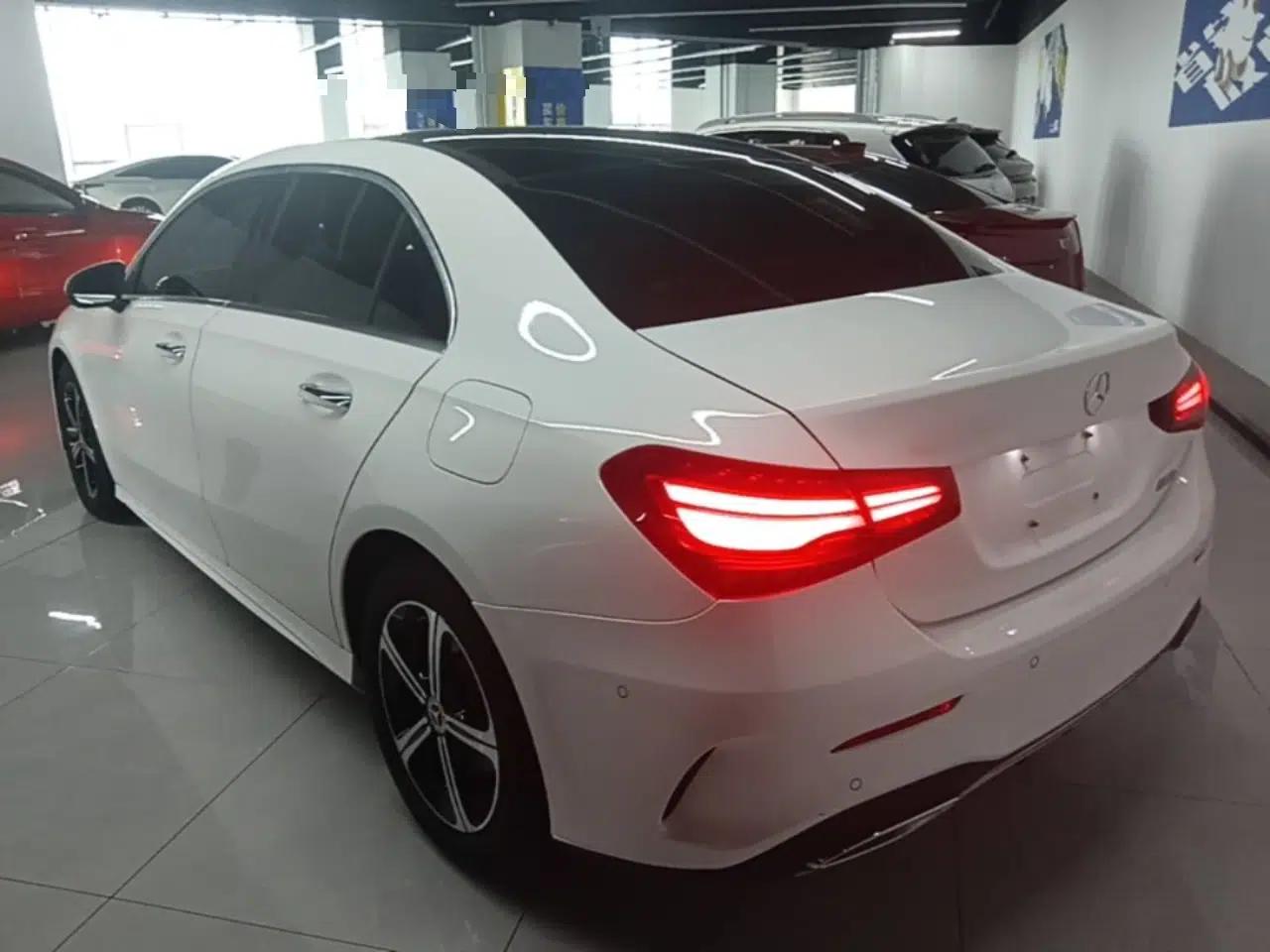 Mercedes-Benz A-Class 2023 A 200 L Fashion Model — миниатюра 4