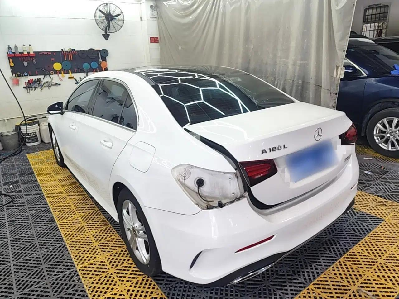 Mercedes-Benz A-Class 2023 A 180 L — миниатюра 4