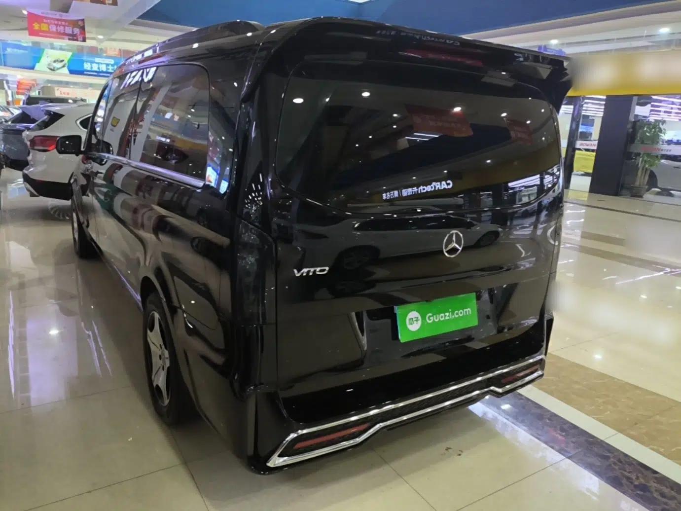 Mercedes-Benz Vito 2024 2.0T Elite Version 7 Seats — миниатюра 4