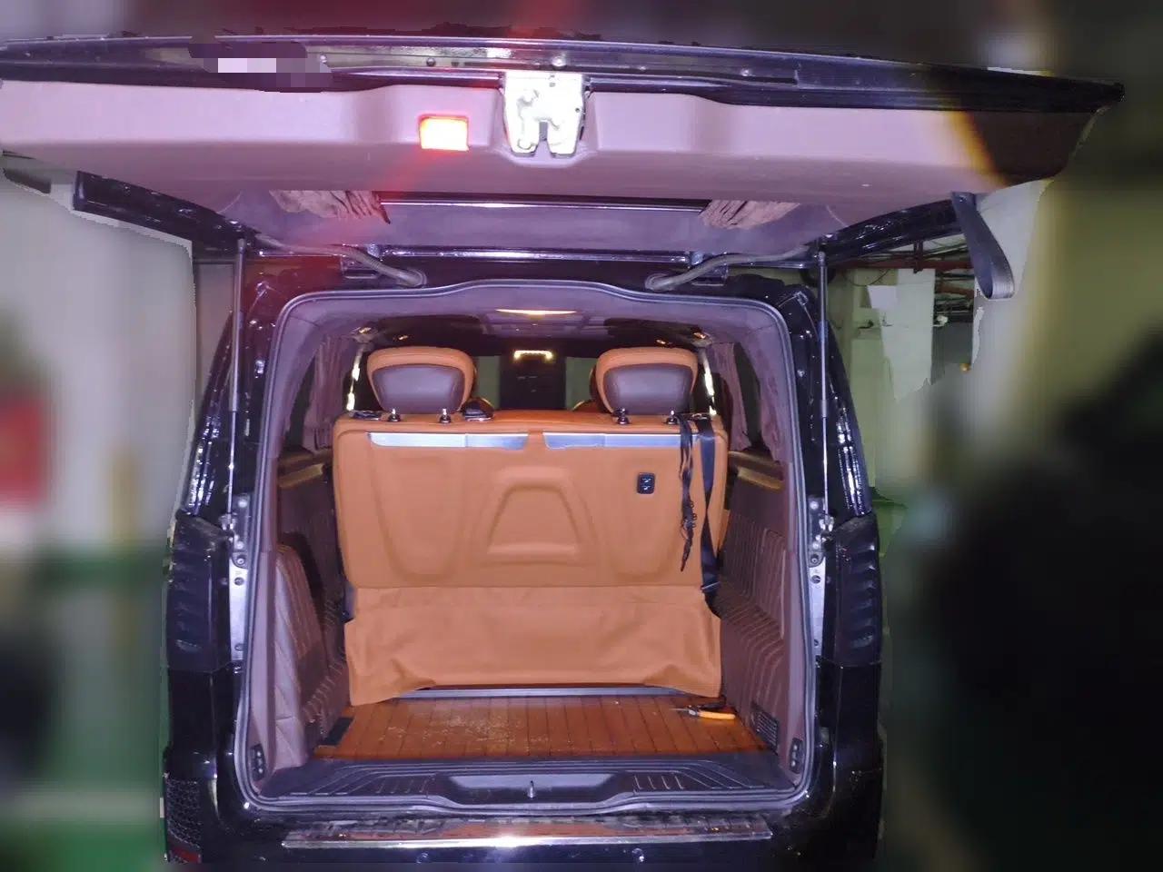 Mercedes-Benz Vito 2018 2.0T Elite Version 7 Seats China V Emission Standard — миниатюра 19