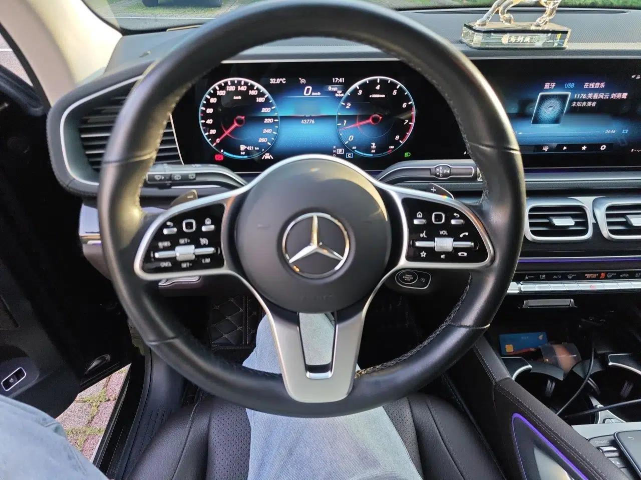 Mercedes-Benz GLE 2023 GLE 350 4MATIC Stylish Model — миниатюра 10