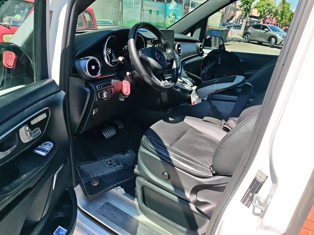 Mercedes-Benz V-Class 2018 V 260 AMG Sport Edition China VI — миниатюра 16