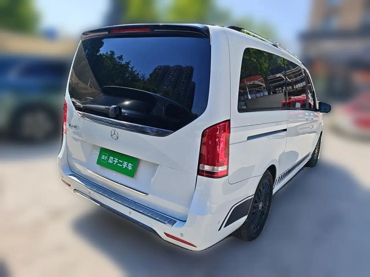 Mercedes-Benz V-Class 2018 V 260 AMG Sport Edition China VI — миниатюра 6