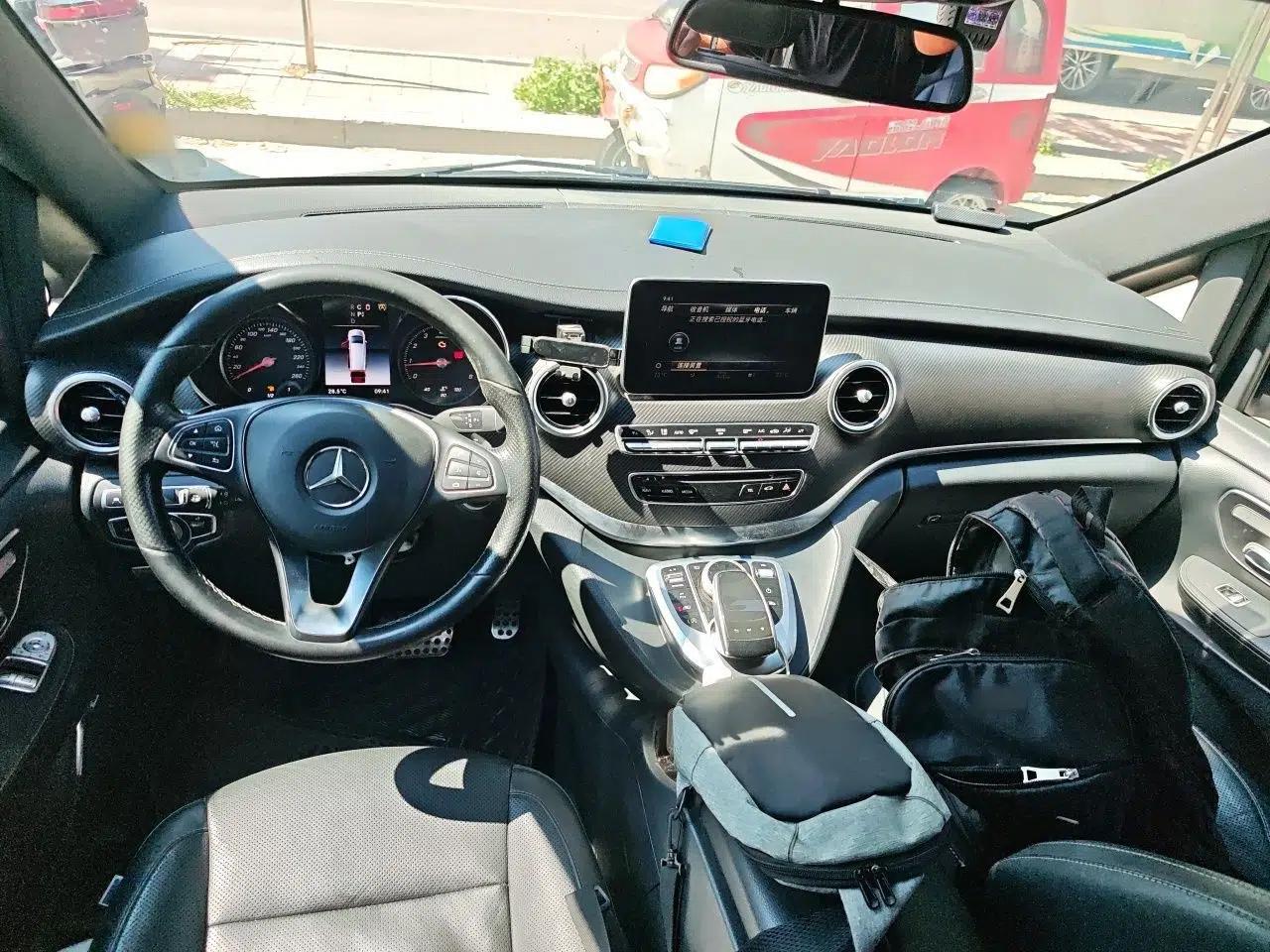 Mercedes-Benz V-Class 2018 V 260 AMG Sport Edition China VI — миниатюра 9