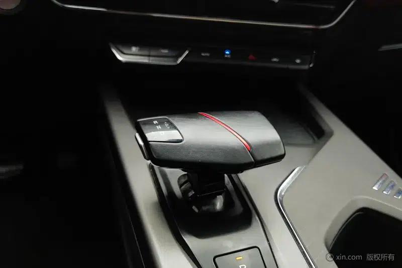 Changan X5 PLUS 2025 1.5T DCT Super Edition — миниатюра 16