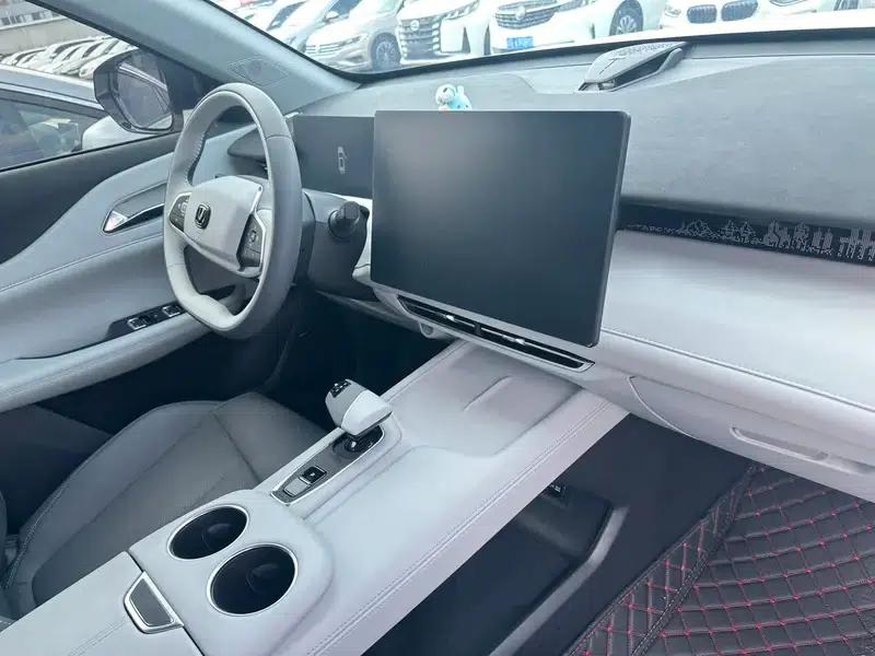 Changan UNI-Z 2025 1.5T DCT Premium Edition — миниатюра 14