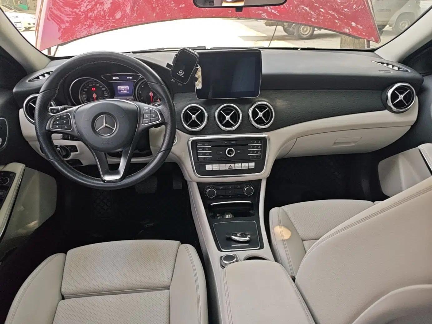 Mercedes-Benz GLA 2017 GLA 200 Sport Edition — миниатюра 12