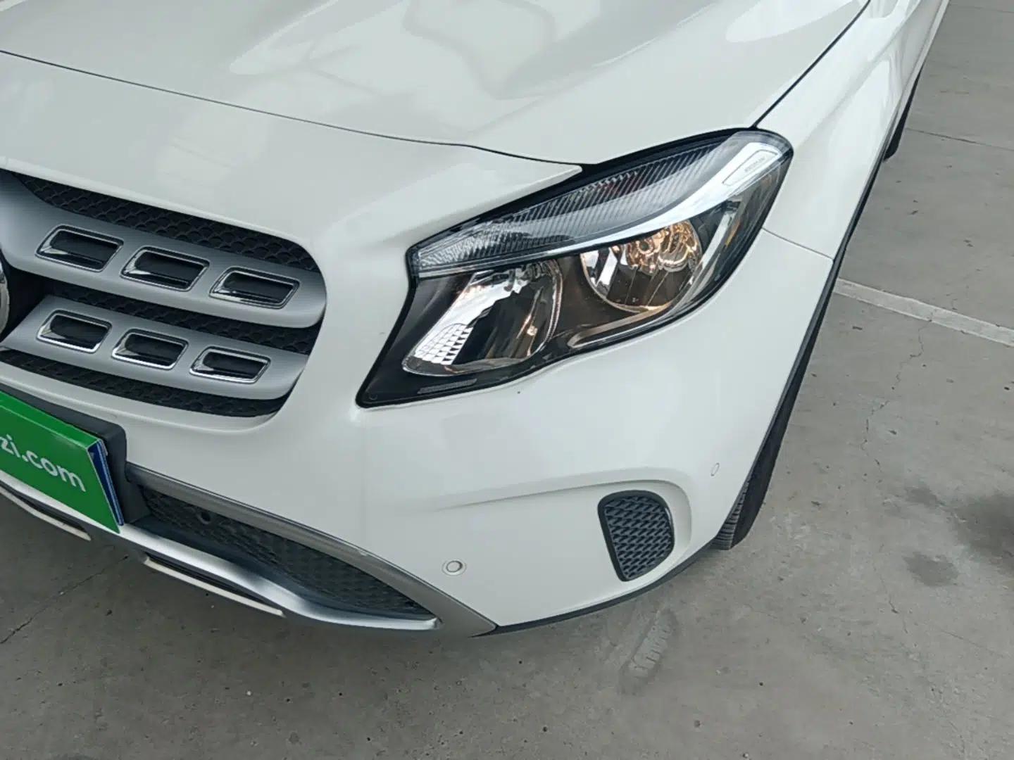 Mercedes-Benz GLA 2018 GLA 200 Sport Edition — миниатюра 8