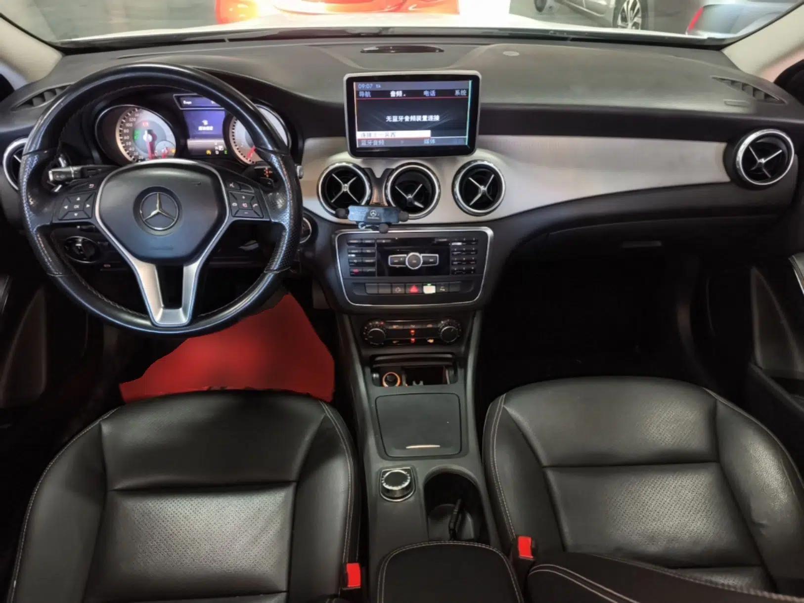 Mercedes-Benz GLA 2015 GLA 200 Sport Edition — миниатюра 12