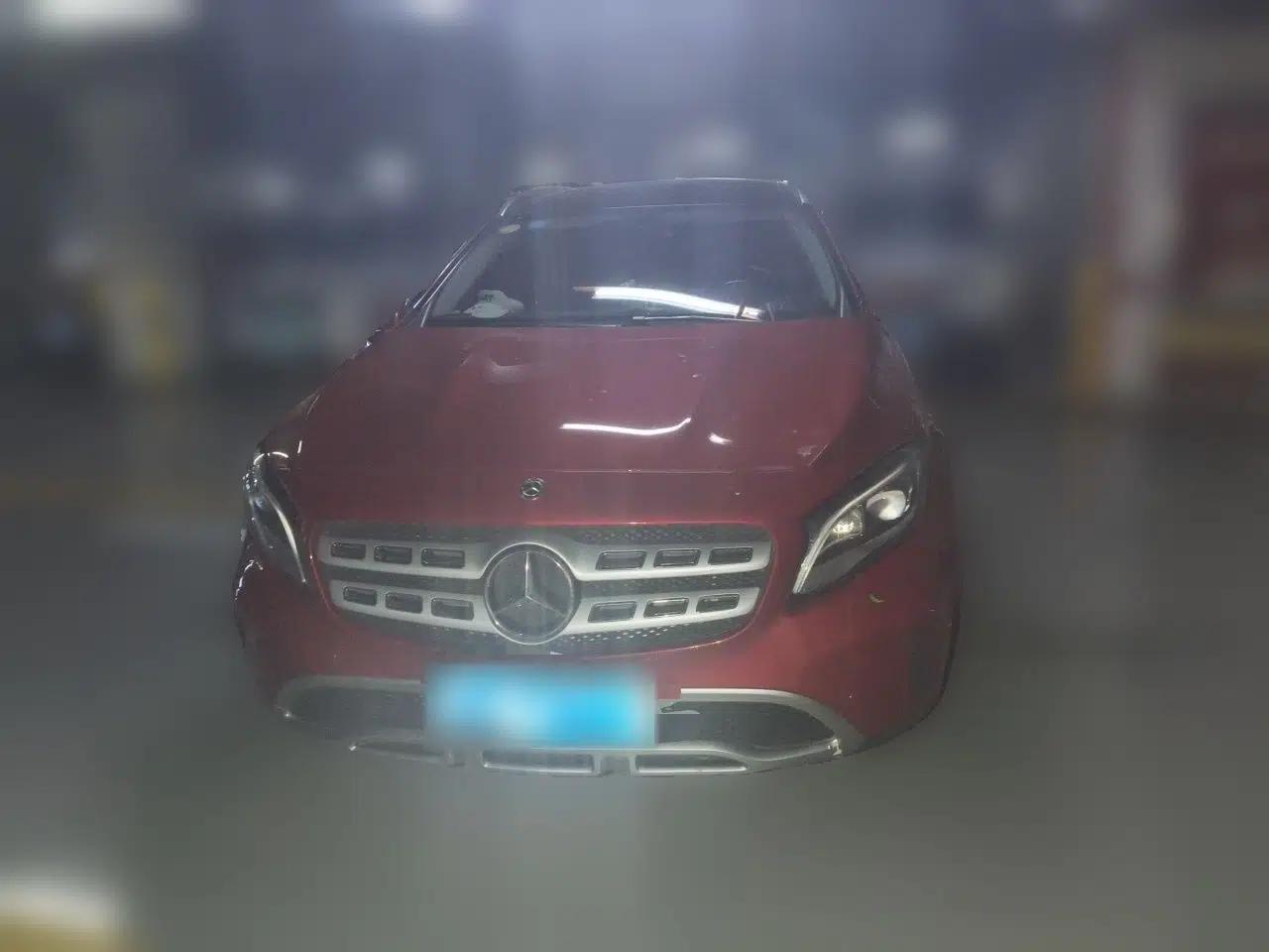 Mercedes-Benz GLA 2018 GLA 200 Fashion Model — миниатюра 2