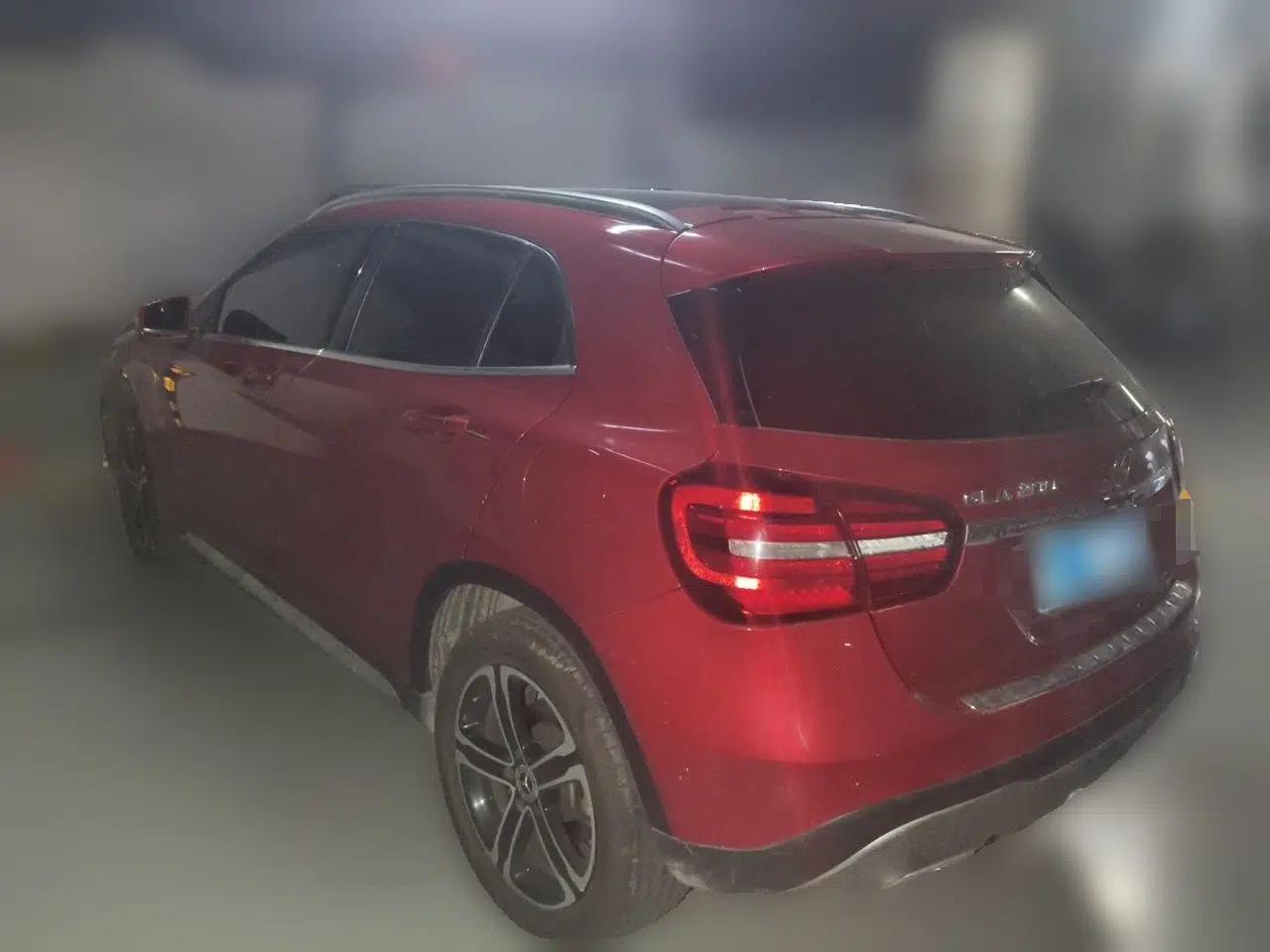 Mercedes-Benz GLA 2018 GLA 200 Fashion Model — миниатюра 4