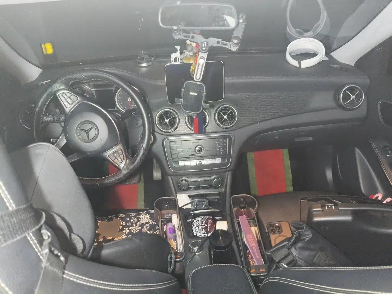 Mercedes-Benz GLA 2018 GLA 200 Fashion Model — миниатюра 9