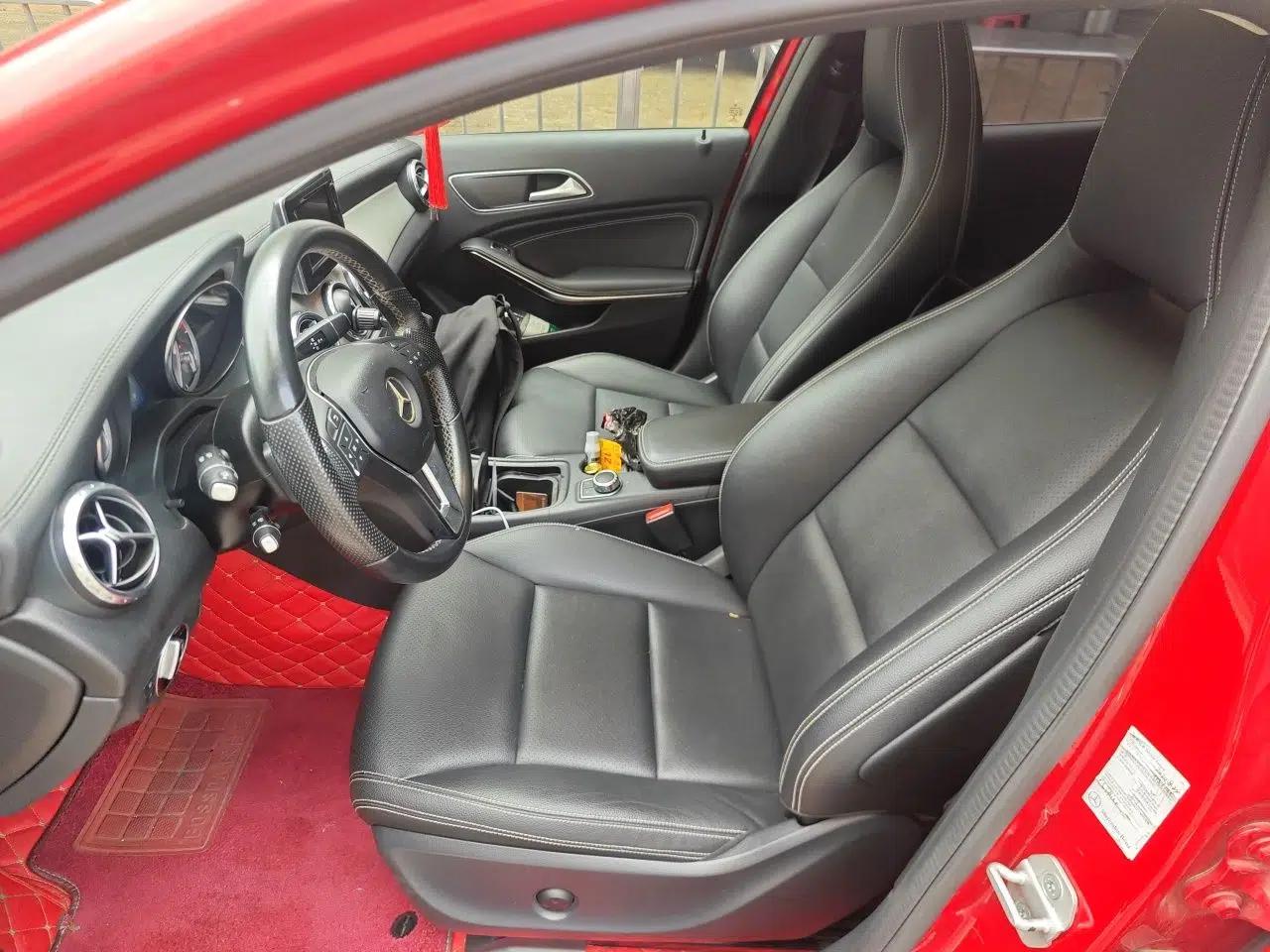 Mercedes-Benz GLA 2015 GLA 200 Fashion Model — миниатюра 15