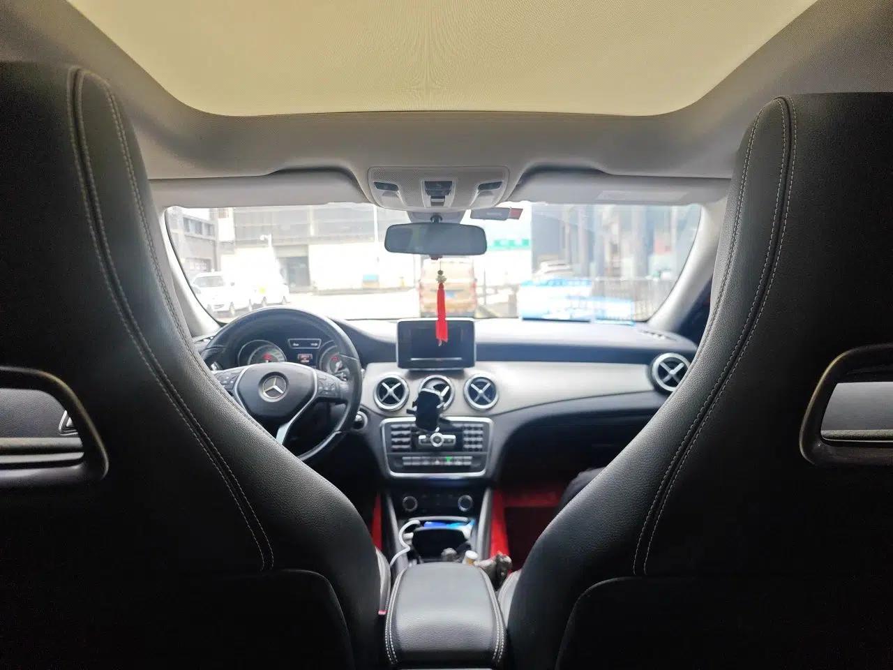 Mercedes-Benz GLA 2015 GLA 200 Fashion Model — миниатюра 18