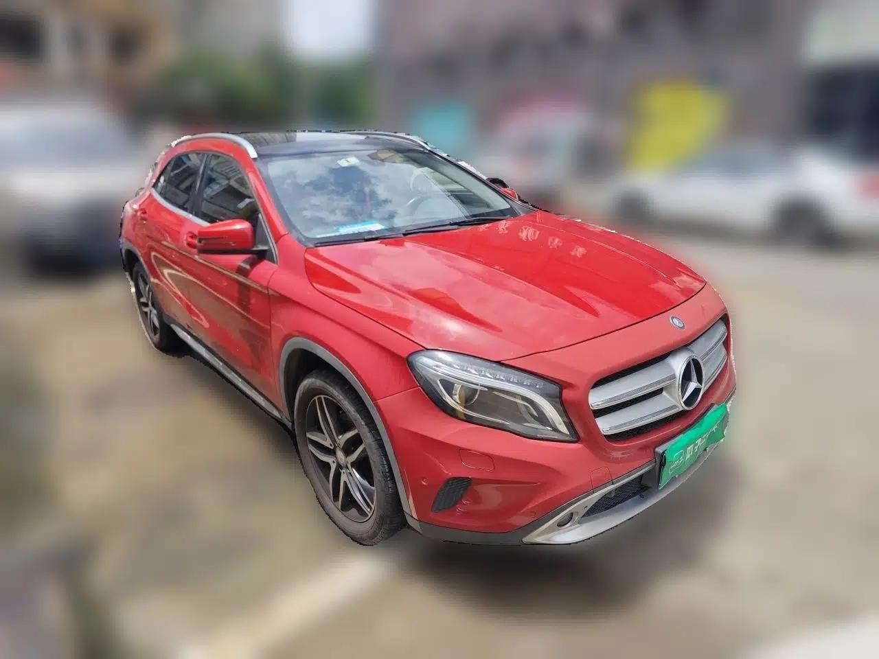 Mercedes-Benz GLA 2015 GLA 200 Fashion Model — миниатюра 3