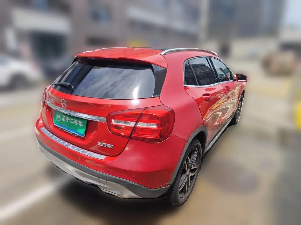 Mercedes-Benz GLA 2015 GLA 200 Fashion Model — миниатюра 6