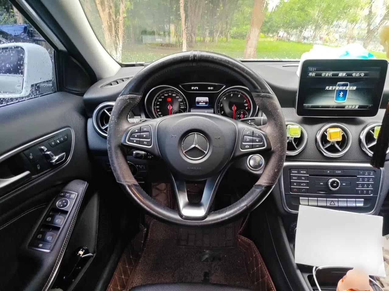 Mercedes-Benz GLA 2017 GLA 200 Fashion Model — миниатюра 10