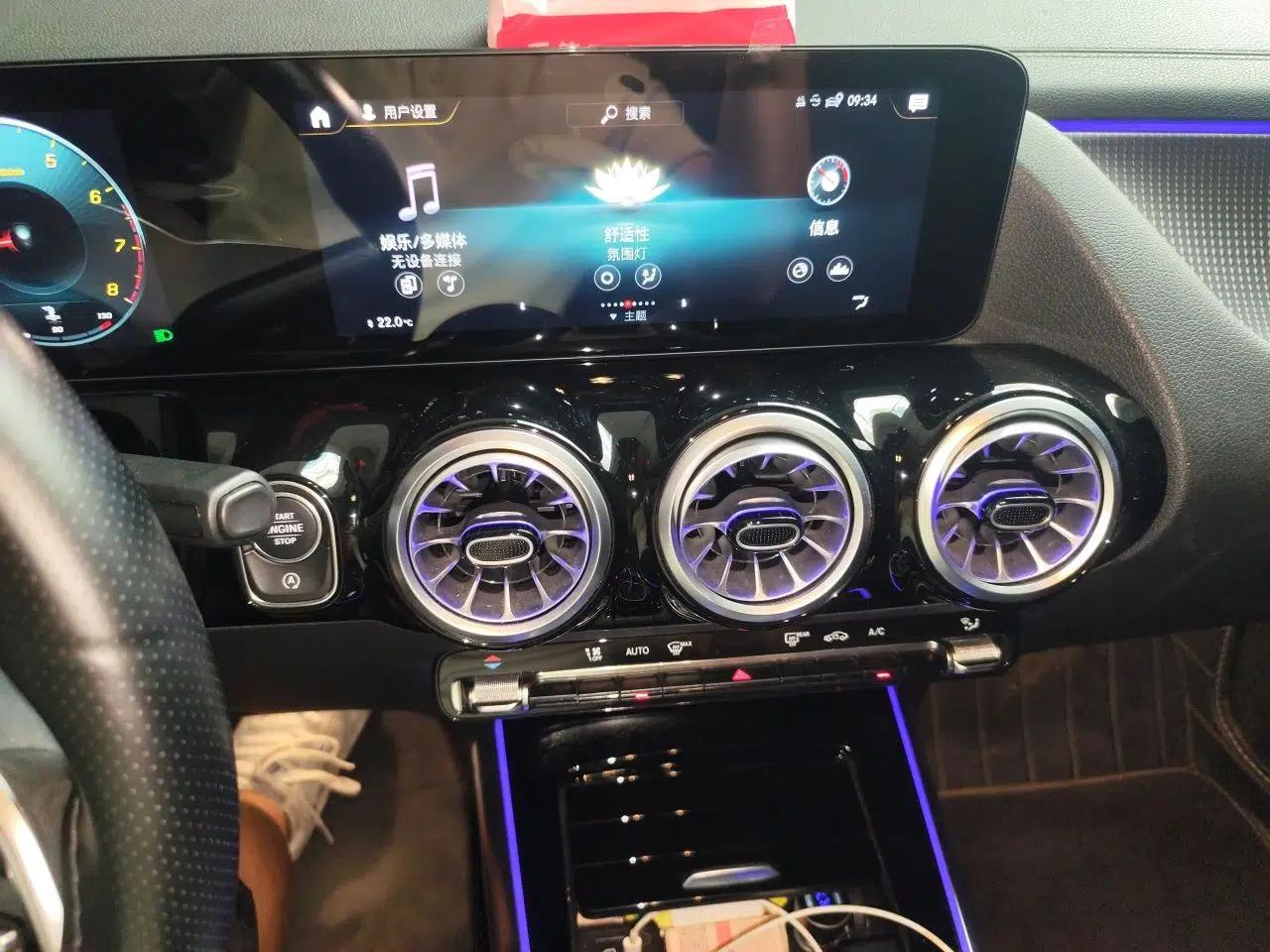 Mercedes-Benz GLA 2022 Facelifted GLA 200 — миниатюра 13