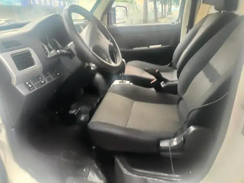 Changan Star 9 EV 2019 EV260 Van Standard Edition — миниатюра 8