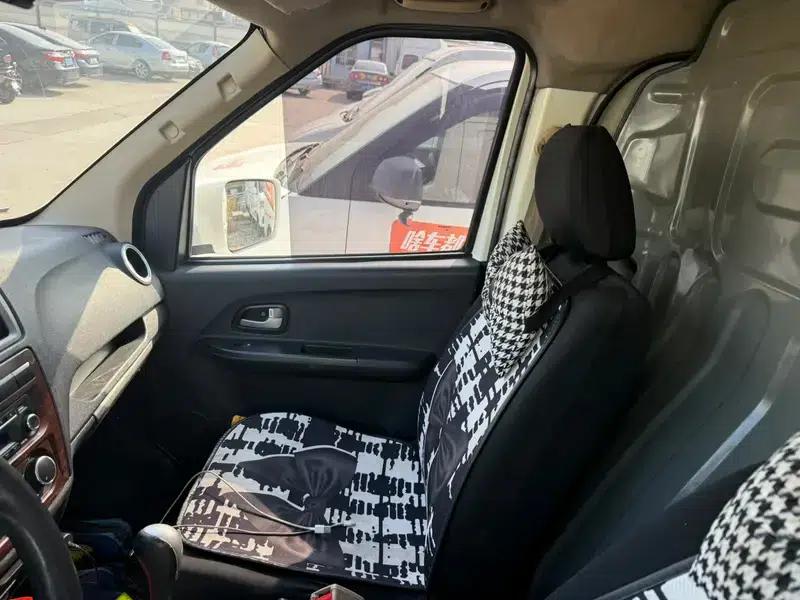 Ruixing EM60 2021 Low-Power EV Van — миниатюра 8