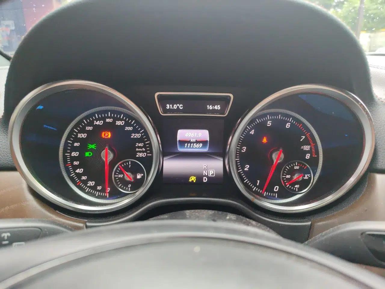 Mercedes-Benz GLS 2016 GLS 400 4MATIC Luxury Model — миниатюра 11