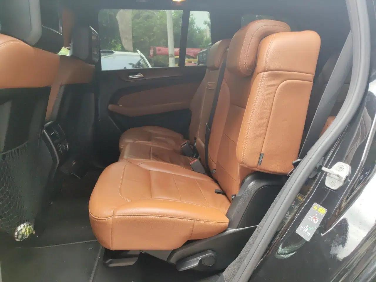 Mercedes-Benz GLS 2016 GLS 400 4MATIC Luxury Model — миниатюра 17